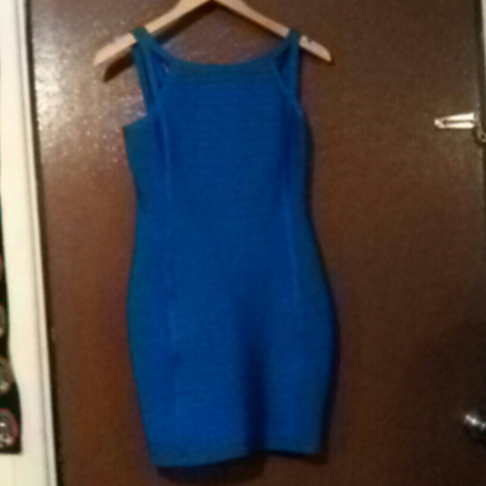 Blue bodycon bandage dress
